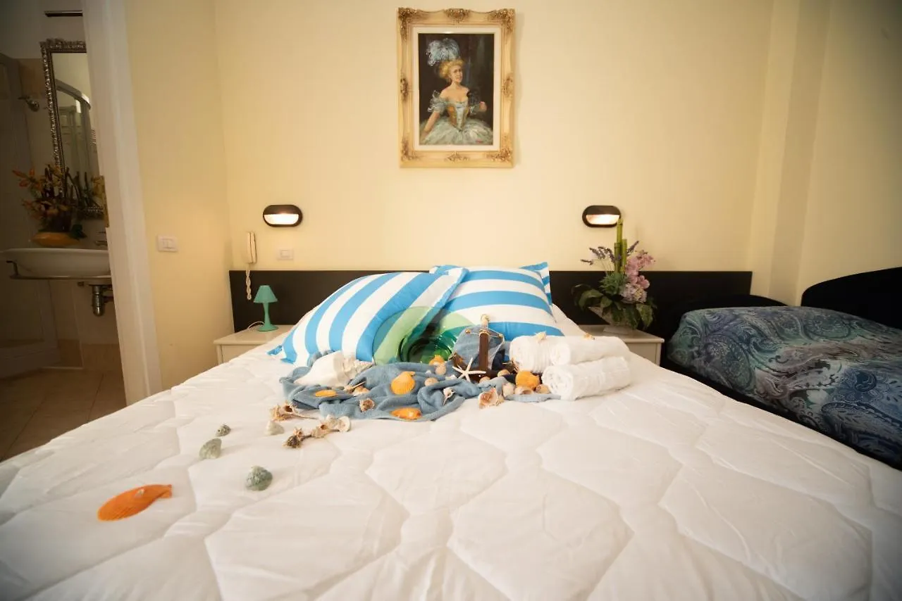 Hotel Cristina Hospitality Centrale (Adults Only) Riccione 3*,