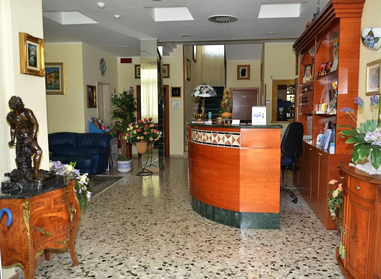 Hotel Cristina Hospitality Centrale (Adults Only) Riccione